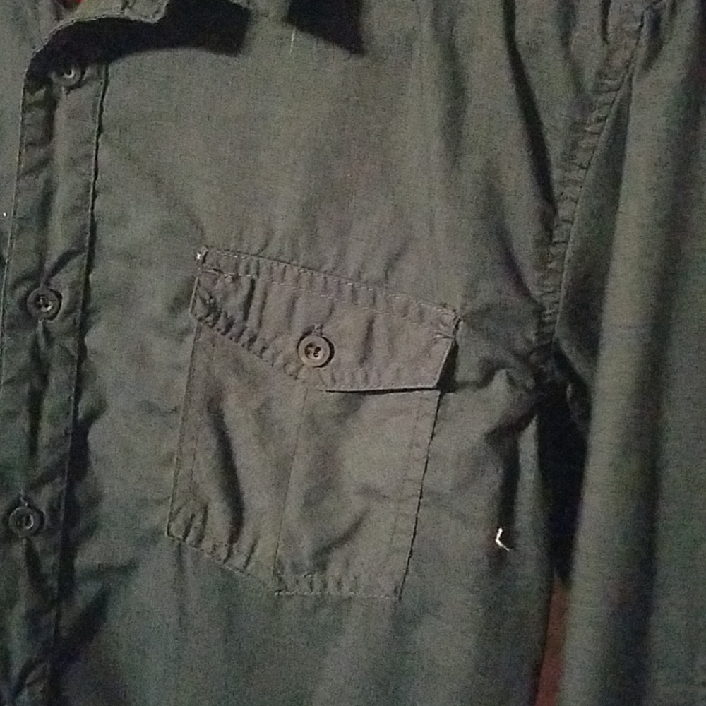 Shirt - Picture 3 of 4